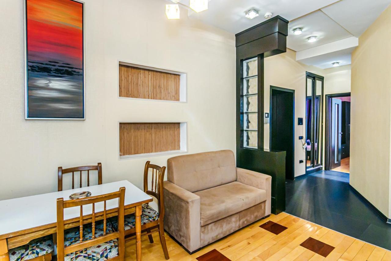 Lovely Sweet Apartment บากู ภายนอก รูปภาพ